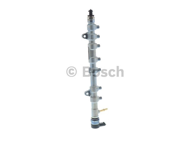 Load image into Gallery viewer, Fuel Injection Fuel Rail Bosch Engine Management Sensors 0445218017

