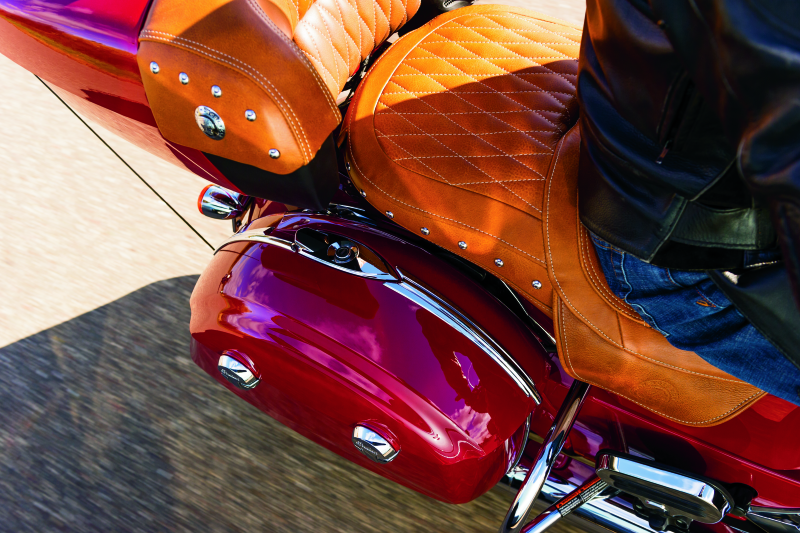 Load image into Gallery viewer, Kuryakyn Saddlebag Top Trim Indian Chrome
