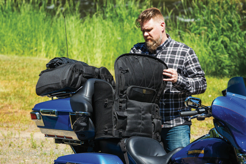 Load image into Gallery viewer, Kuryakyn Momentum Hitchhiker Trunk Rack Bag
