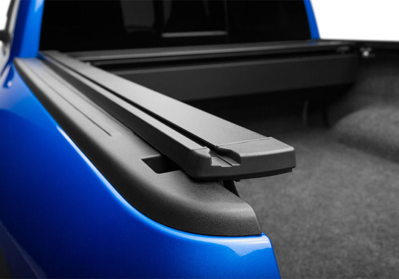 Load image into Gallery viewer, Retrax 19-22 Ram 1500 5.7ft Bed w/RAMBOX RetraxPRO XR
