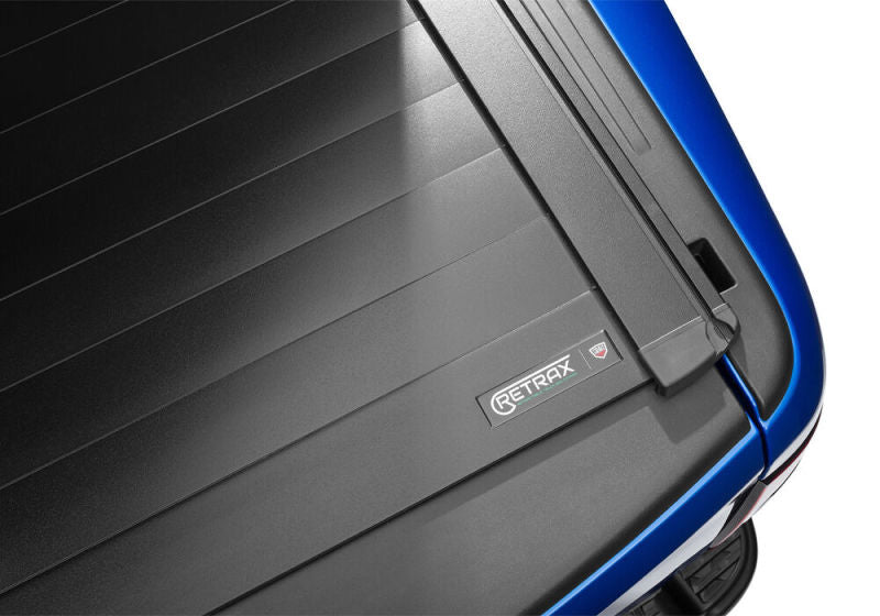 Load image into Gallery viewer, Retrax 19-22 Ram 1500 5.7ft Bed w/RAMBOX RetraxPRO XR
