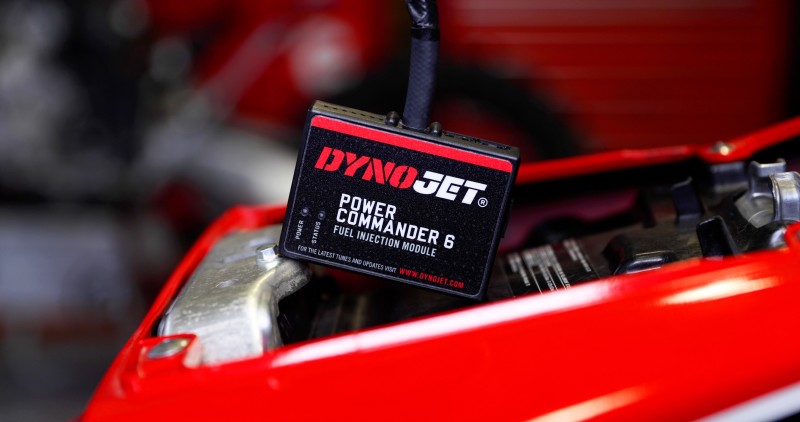 Load image into Gallery viewer, Dynojet 08-16 Yamaha YZF600 R6 Power Commander 6

