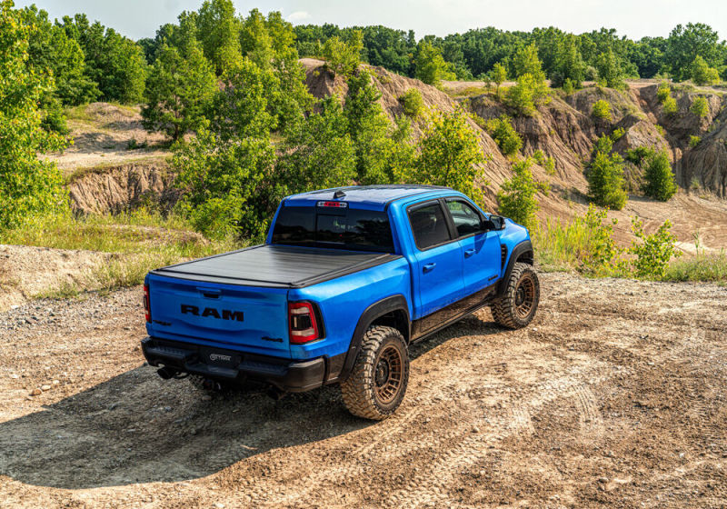 Load image into Gallery viewer, Retrax 15-22 Ford F-150 Super Crew/Super Cab &amp; F-150 Lightning (5.5ft. Bed) Retrax IX
