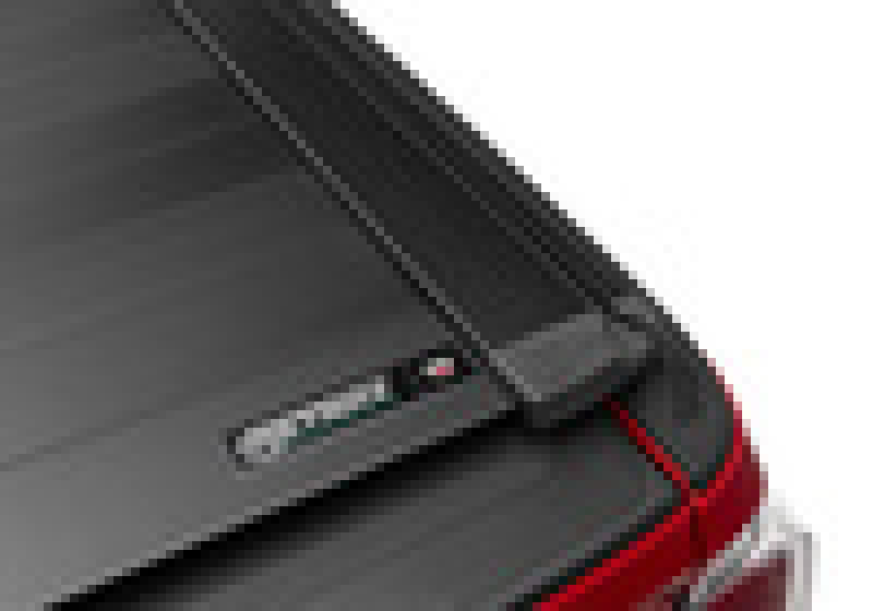 Load image into Gallery viewer, Retrax 16-18 Tacoma 6ft Regular / Access &amp; Double Cab RetraxPRO XR
