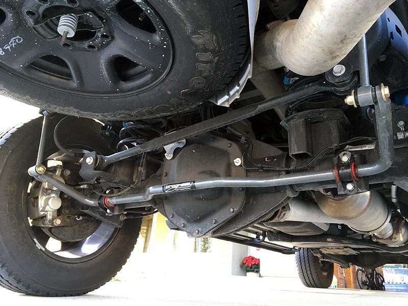 Load image into Gallery viewer, Progress Tech LT 14-20 Ram 2500 Rear Sway Bar 1.10in dia. (28mm)
