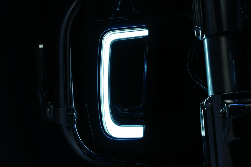 Load image into Gallery viewer, Kuryakyn Tracer Lower Fairing Grill Chrome
