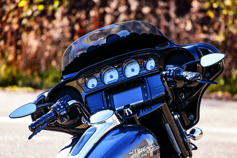 Load image into Gallery viewer, Kuryakyn Tri-Line Inner Fairing Cover Plates Gloss Black

