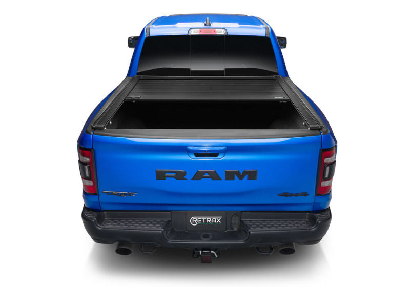 Load image into Gallery viewer, Retrax 19-22 Ram 1500 5.7ft Bed w/RAMBOX RetraxPRO XR
