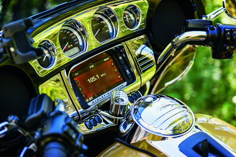 Load image into Gallery viewer, Kuryakyn Deluxe Tri-Line Stereo Trim Kit 14-Up Touring Models Chrome
