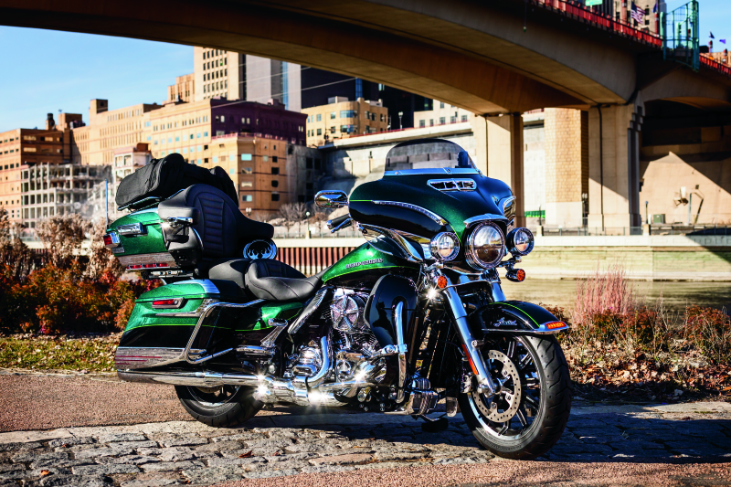 Load image into Gallery viewer, Kuryakyn Flame Speaker Grills For 14-Up Touring Models Chrome
