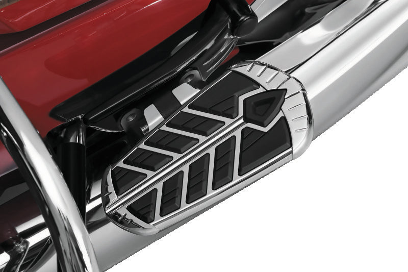 Load image into Gallery viewer, Kuryakyn Spear Floorboard Insert Passenger Indian Chrome
