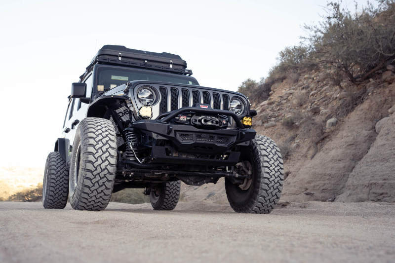 Load image into Gallery viewer, DV8 Offroad 18-23 Wrangler JL/Gladiator JT Spec Series Front Bumper
