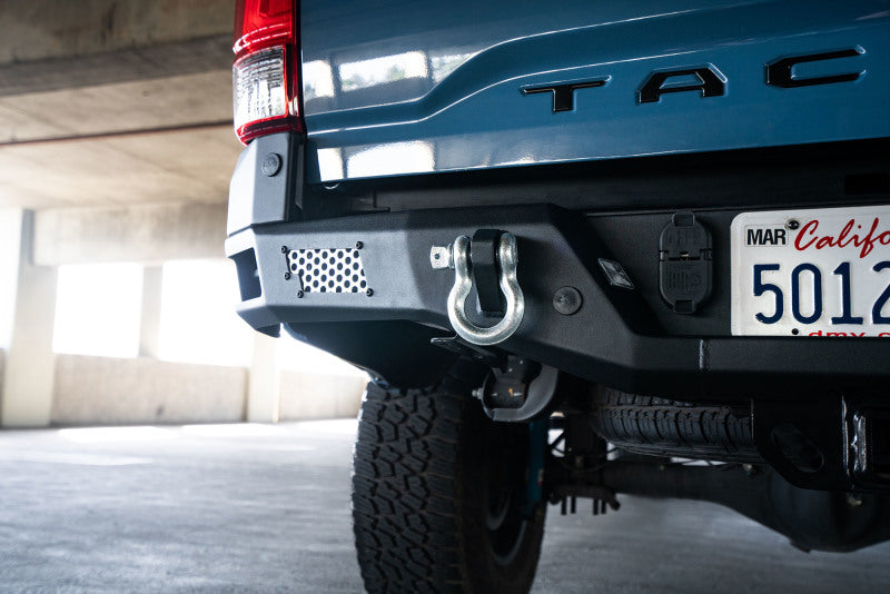 Load image into Gallery viewer, DV8 Offroad 16-23 Toyota Tacoma MTO Series Rear Bumper
