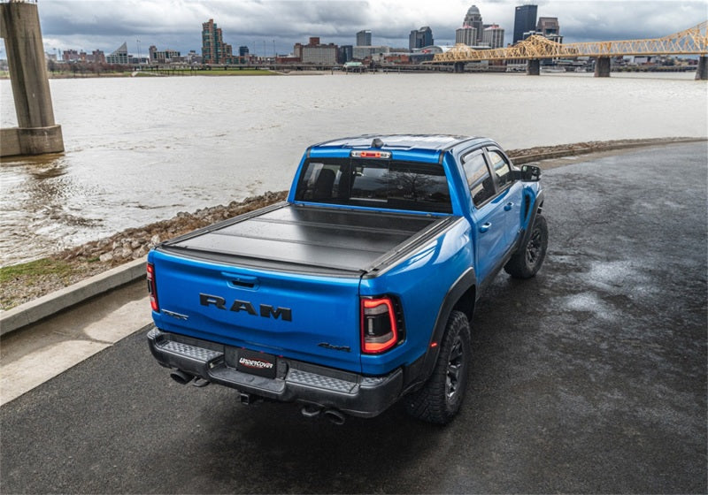 Load image into Gallery viewer, UnderCover 19-20 Ram 1500 5.7ft Ultra Flex Bed Cover - Matte Black Finish
