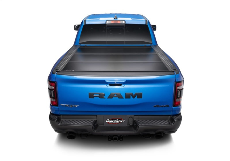 Load image into Gallery viewer, UnderCover 19-20 Ram 1500 5.7ft Ultra Flex Bed Cover - Matte Black Finish
