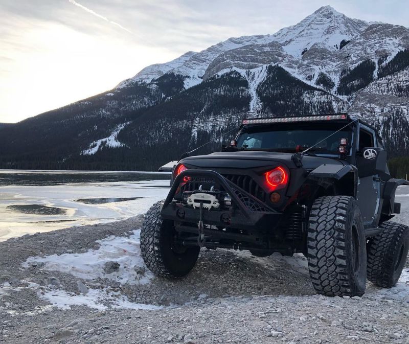 Load image into Gallery viewer, Oracle 7in High Powered LED Headlights - Black Bezel - Dynamic - Dynamic
