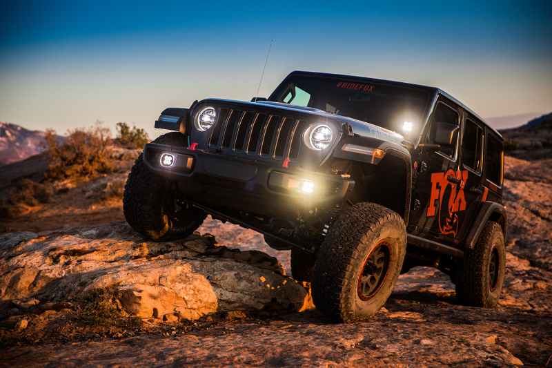 Load image into Gallery viewer, Fox 2018+ Jeep Wrangler JL 2.0 Performance Series 9.6in Smooth Body IFP Front Shock 2-3in. Lift
