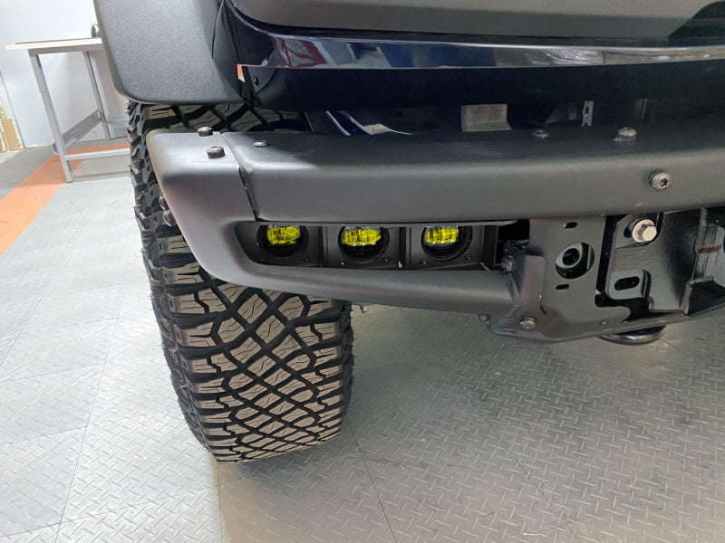 Load image into Gallery viewer, ORACLE Lighting 21-22 Ford Bronco Triple LED Fog Light Kit for Steel Bumper - Yellow
