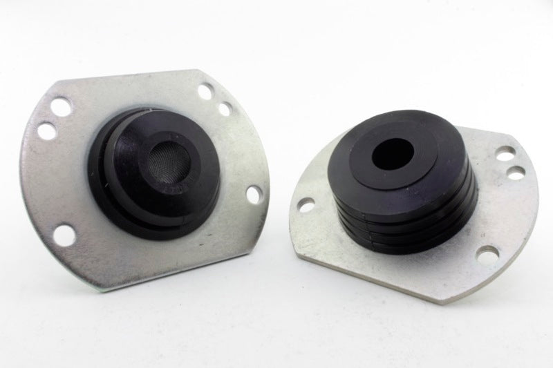 Load image into Gallery viewer, Whiteline Plus 10/02-8/06 Pontiac GTO 8cyl Front Radius Rod - Shim Adjustable Caster Kit
