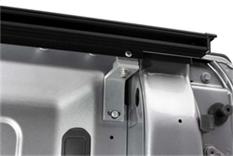 Load image into Gallery viewer, Roll-N-Lock 2019 Chevrolet Silverado 1500 XSB 68-3/8in A-Series Retractable Tonneau Cover
