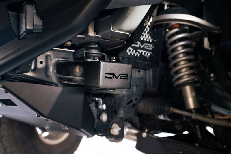 Load image into Gallery viewer, DV8 Offroad 21-22 Ford Bronco Crash Bar Caps w/ Accessory Mount
