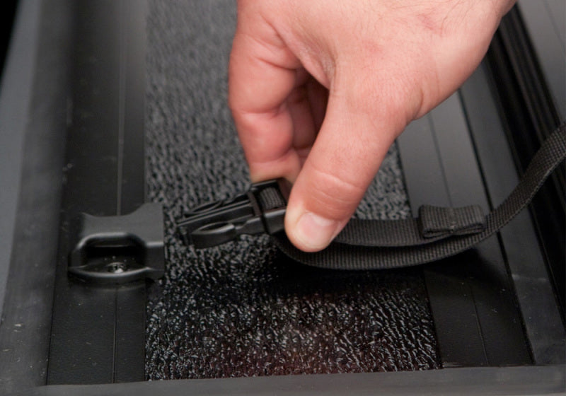 Load image into Gallery viewer, UnderCover 19-20 Chevy Silverado 1500 (w/ or w/o MPT) 5.8ft Flex Bed Cover
