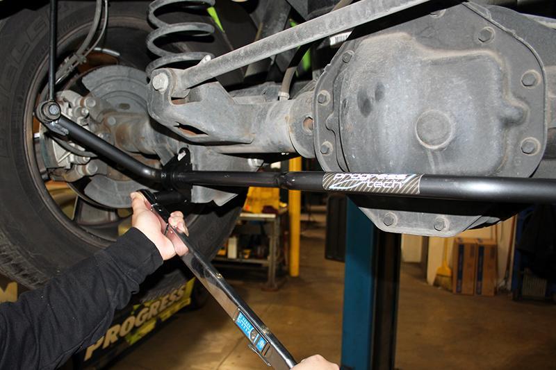 Load image into Gallery viewer, Progress Tech LT 09-22 Ram 1500 4WD Rear Sway Bar 1.00in dia. (25mm)

