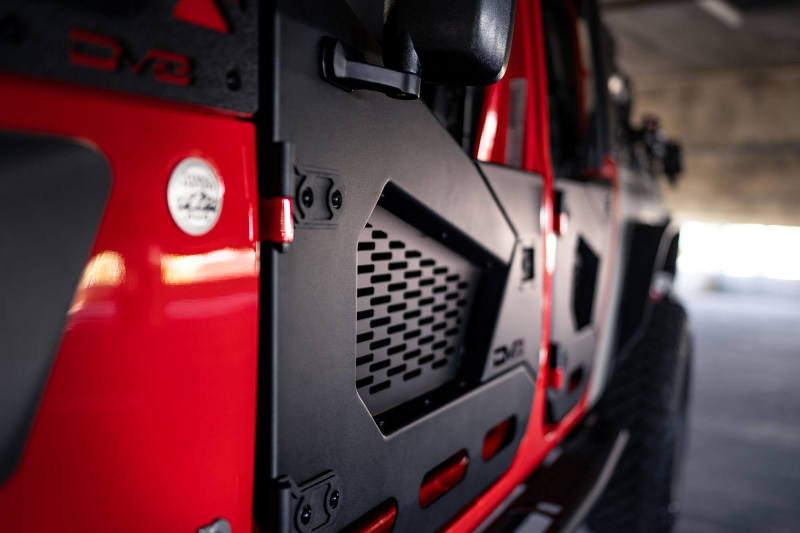 Load image into Gallery viewer, DV8 Offroad 18-22 Jeep Wrangler JL/JT Spec Series Half Doors - Front Set
