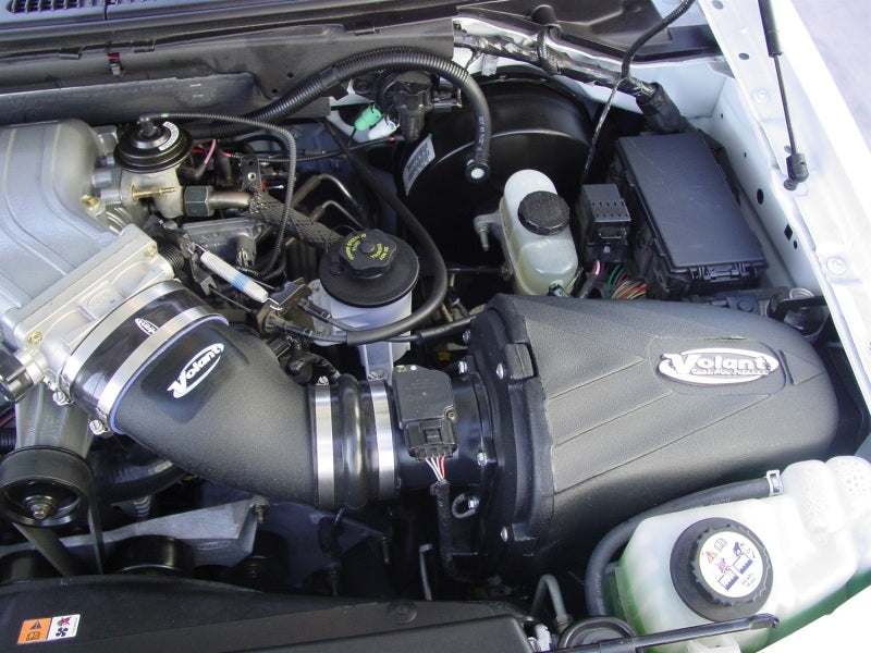 Load image into Gallery viewer, Volant 01-04 Ford F-150 5.4 V8 Pro5 Closed Box Air Intake System
