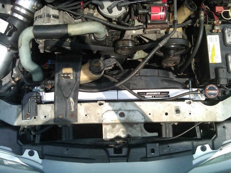Load image into Gallery viewer, Mishimoto 94-95 Ford Mustang w/ Stabilizer System Manual Aluminum Radiator
