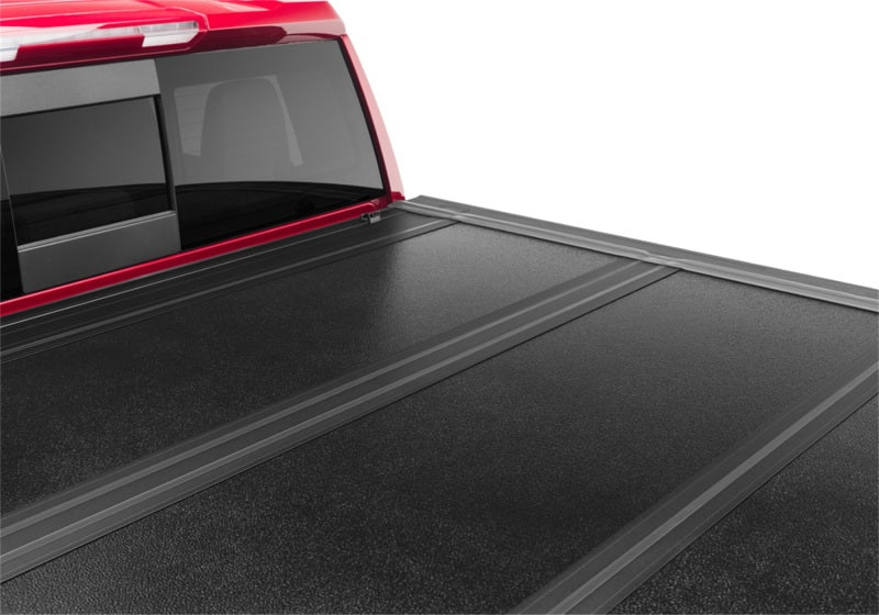 Load image into Gallery viewer, UnderCover 19-20 Chevy Silverado 1500 (w/ or w/o MPT) 5.8ft Flex Bed Cover
