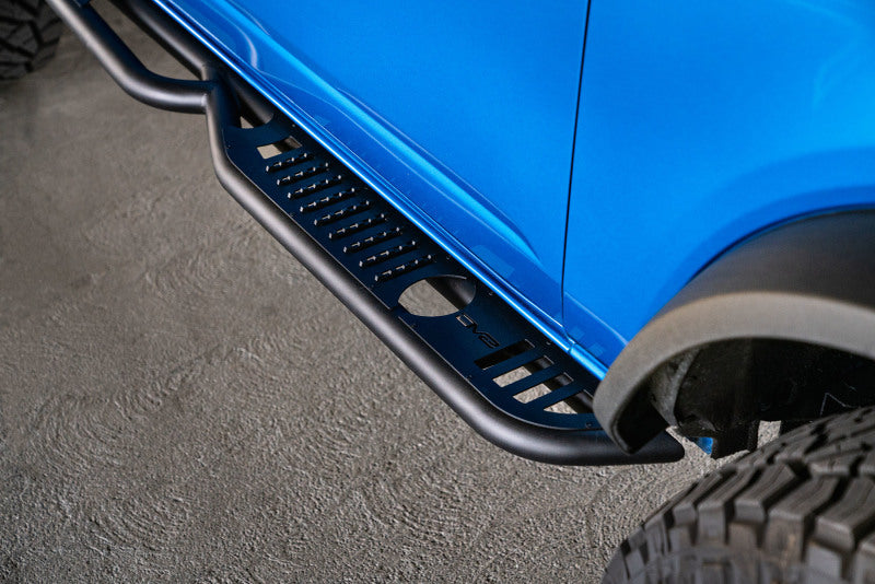 Load image into Gallery viewer, DV8 Offroad 21-22 Ford Bronco OE Plus Series Side Steps
