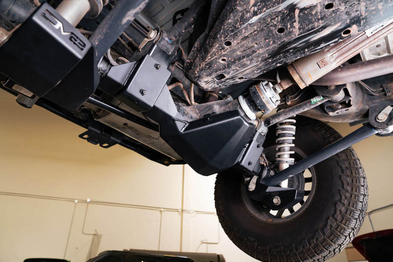 Load image into Gallery viewer, DV8 Offroad 21-22 Ford Bronco Rear Differential Skid Plate
