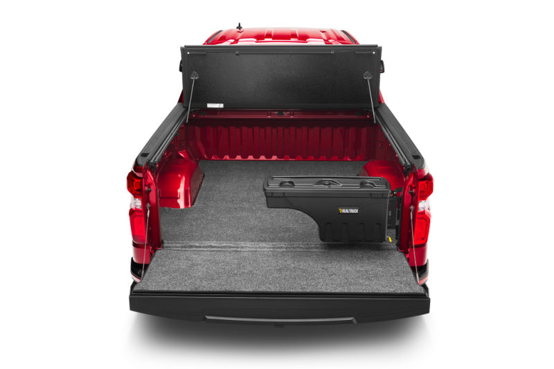 Load image into Gallery viewer, UnderCover 07-18 Chevy Silverado 1500 (19 Legacy) Passengers Side Swing Case - Black Smooth
