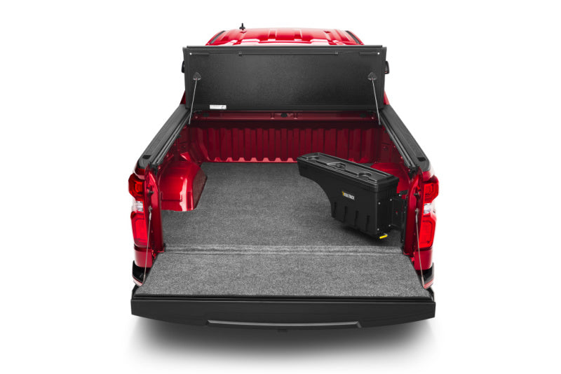 Load image into Gallery viewer, UnderCover 07-18 Chevy Silverado 1500 (19 Legacy) Passengers Side Swing Case - Black Smooth
