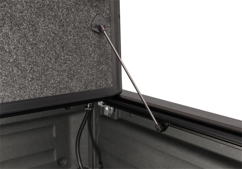 Load image into Gallery viewer, UnderCover 17-20 Honda Ridgeline 5ft Ultra Flex Bed Cover

