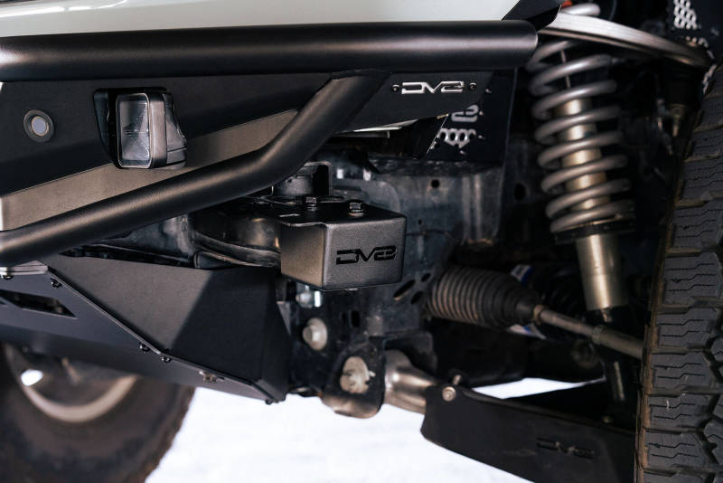 Load image into Gallery viewer, DV8 Offroad 21-22 Ford Bronco Crash Bar Caps w/ Accessory Mount
