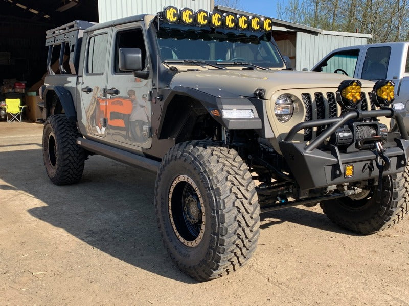 Load image into Gallery viewer, Oracle Jeep Wrangler JL Smoked Lens LED Front Sidemarkers
