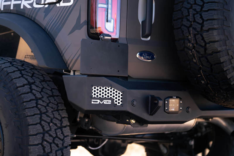 Load image into Gallery viewer, DV8 Offroad 21-22 Ford Bronco MTO Series Rear Bumper
