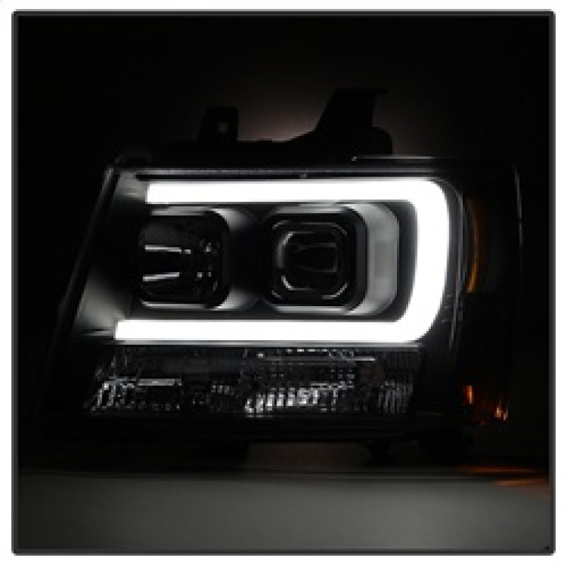 Load image into Gallery viewer, Spyder 07-14 Chevy Suburban/1500/2500/Tahoe V2 Projector Headlights Blk PRO-YD-CSUB07V2-DRL-BK
