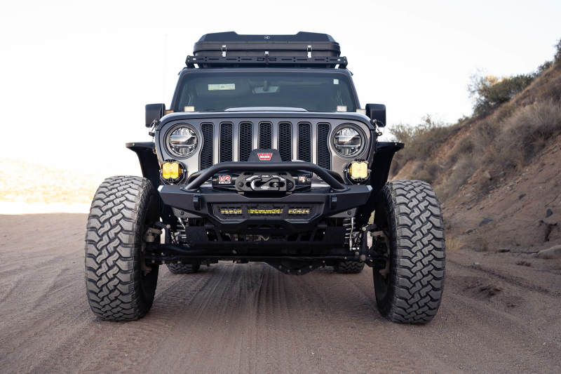 Load image into Gallery viewer, DV8 Offroad 18-23 Wrangler JL/Gladiator JT Spec Series Front Bumper
