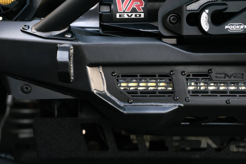 Load image into Gallery viewer, DV8 Offroad 18-23 Wrangler JL/Gladiator JT Spec Series Front Bumper
