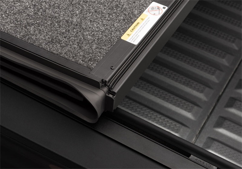 Load image into Gallery viewer, UnderCover 17-20 Honda Ridgeline 5ft Ultra Flex Bed Cover
