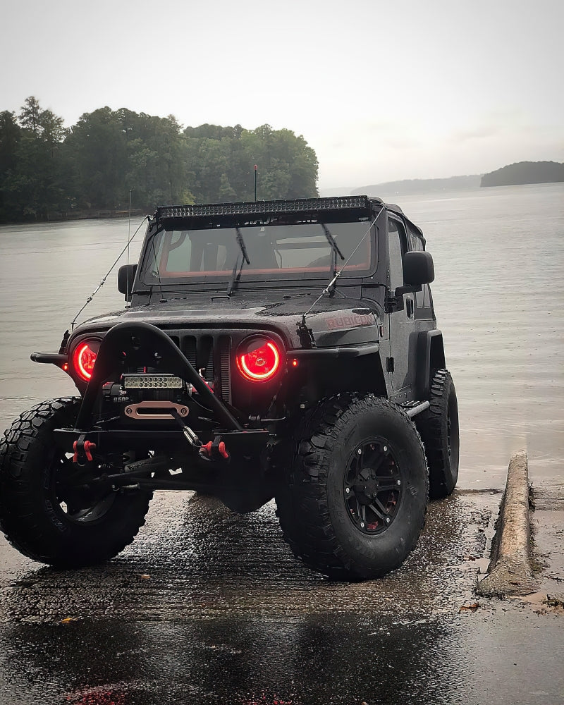 Load image into Gallery viewer, Oracle 7in High Powered LED Headlights - Black Bezel - Dynamic - Dynamic
