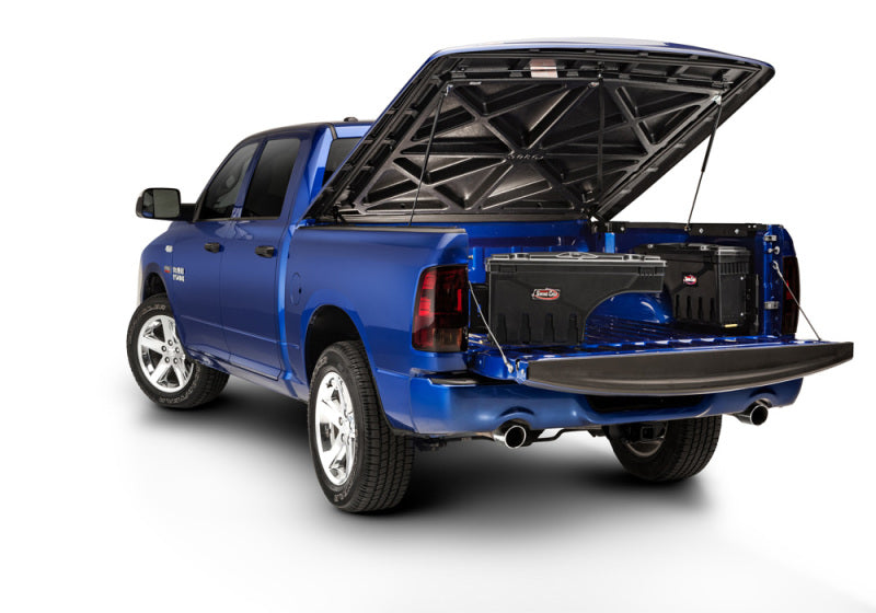 Load image into Gallery viewer, UnderCover 19-20 Chevy Silverado 1500 Drivers Side Swing Case - Black Smooth
