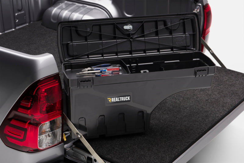 Load image into Gallery viewer, UnderCover 2022 Toyota Tundra Drivers Side Swing Case

