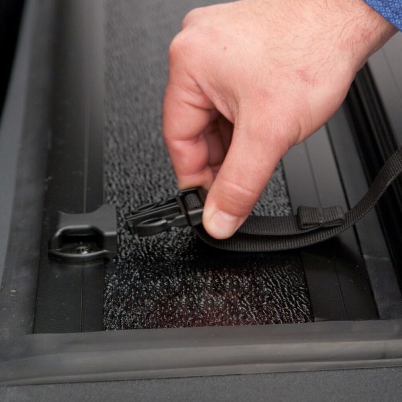 Load image into Gallery viewer, UnderCover 19-20 Chevy Silverado 1500 (w/ or w/o MPT) 5.8ft Flex Bed Cover
