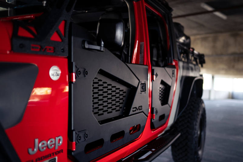 Load image into Gallery viewer, DV8 Offroad 18-22 Jeep Wrangler JL/JT Spec Series Half Doors - Front Set
