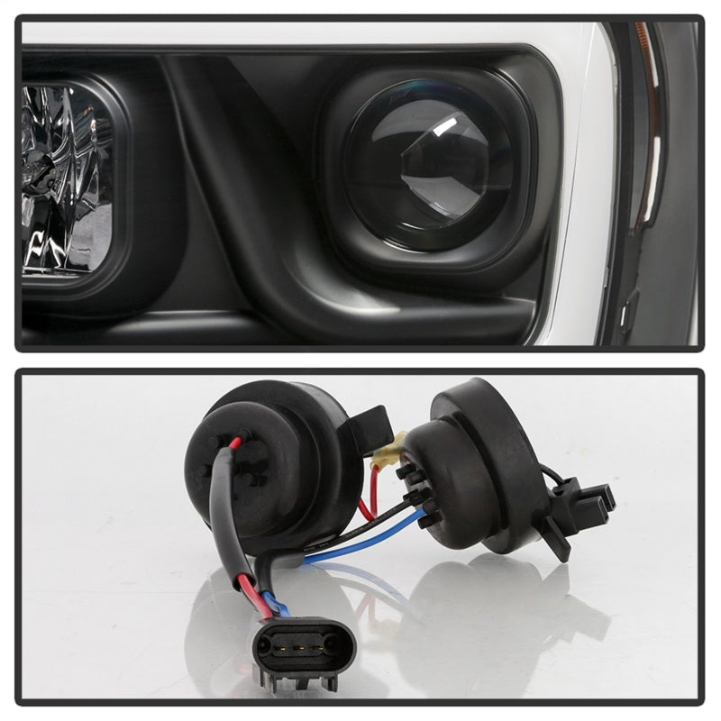 Load image into Gallery viewer, Spyder Dodge Ram 1500 06-08 V2 Projector Headlights - Light Bar DRL - Black (PRO-YD-DR06V2-LB-BK)
