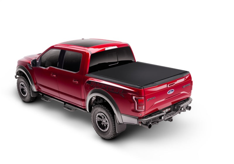 Load image into Gallery viewer, Truxedo 2020 Jeep Gladiator 5ft Sentry CT Bed Cover
